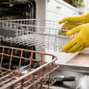 découvrez des astuces pratiques pour remplacer facilement un panier rouillé dans votre lave-vaisselle et prolonger sa durée de vie.
