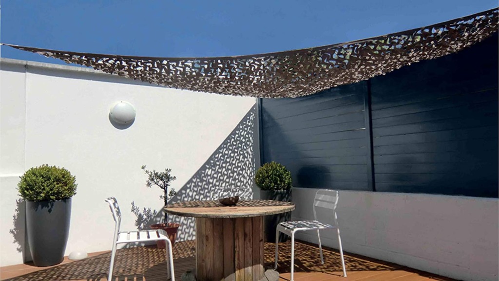Décoration avec filet de camouflage