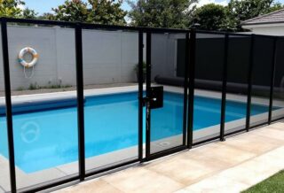 découvrez pourquoi respecter les normes obligatoires de sécurité pour les piscines est crucial pour protéger votre famille, prévenir les accidents et garantir un environnement sécurisé pour tous.