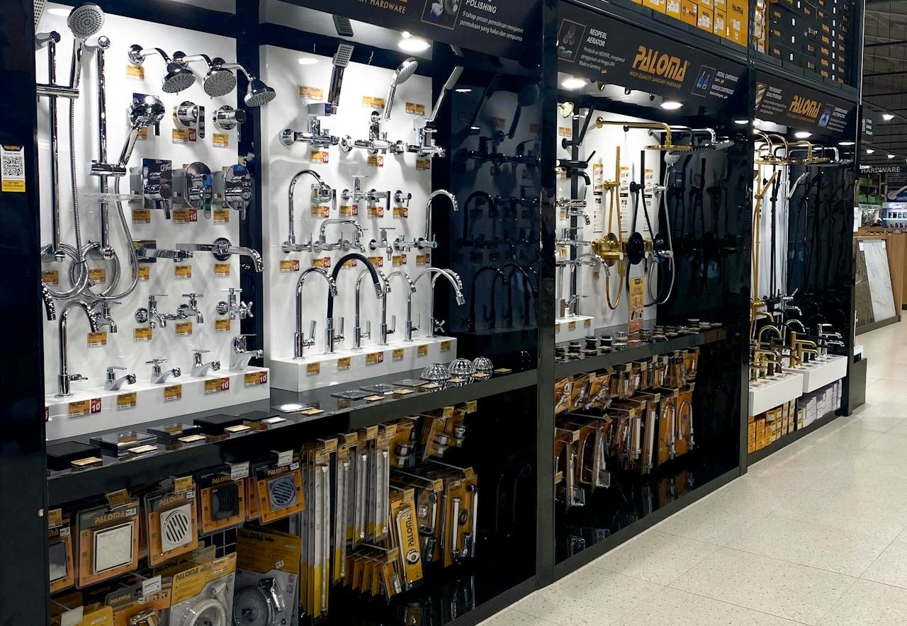 Tecnomat vs Bricoman