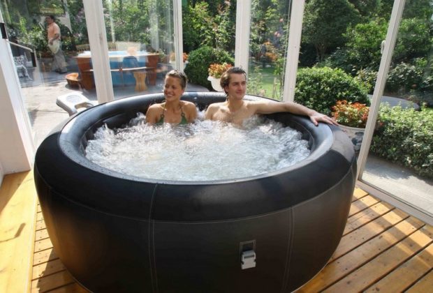 Jacuzzi gonflable et spa