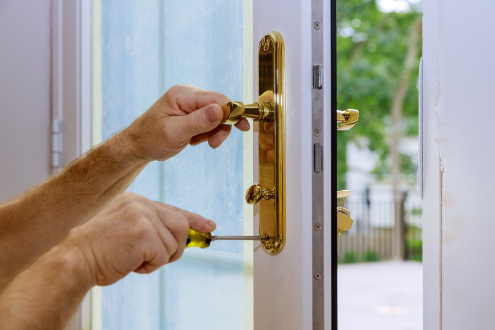 le prix d'une porte d'entrée d'appartement avec pose