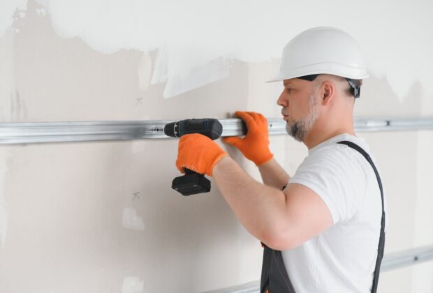 installer plaque professionnelle