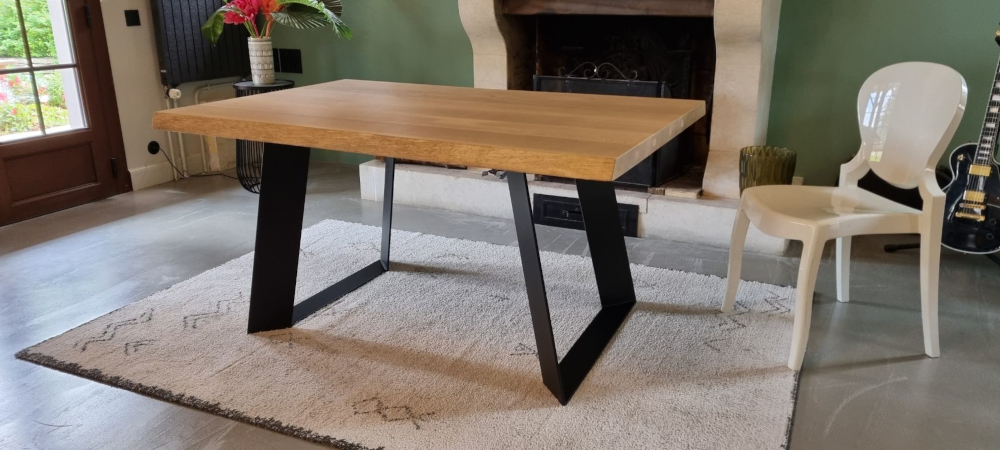 pied de table